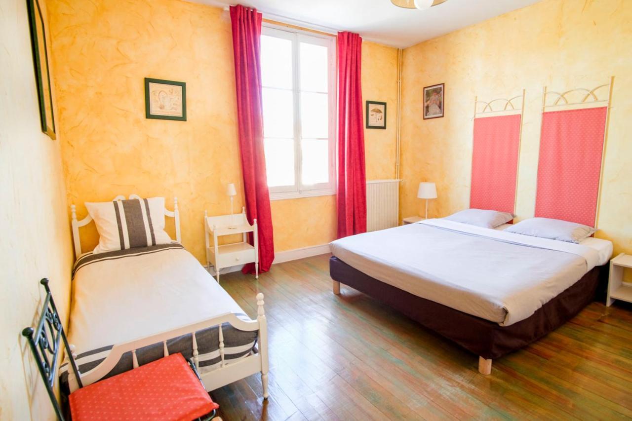 Les Gues Rivieres Bed & Breakfast Pujols  Екстериор снимка