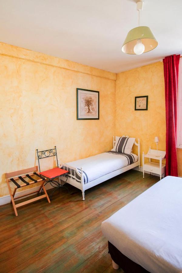 Les Gues Rivieres Bed & Breakfast Pujols  Екстериор снимка