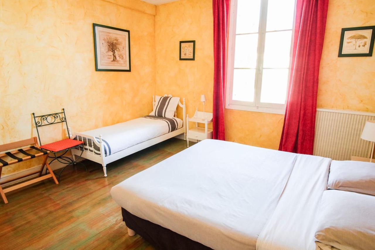 Les Gues Rivieres Bed & Breakfast Pujols  Екстериор снимка