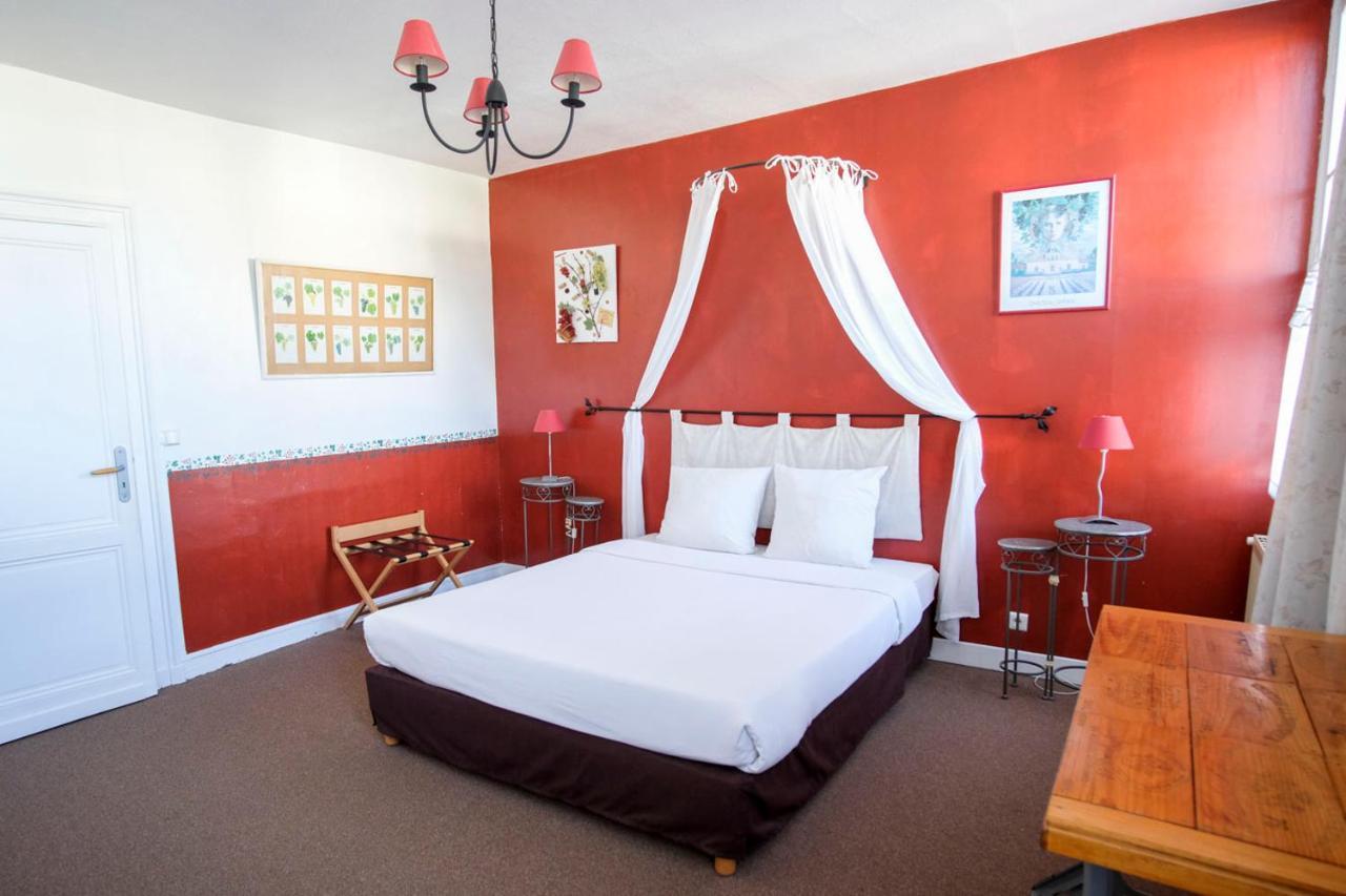 Les Gues Rivieres Bed & Breakfast Pujols  Екстериор снимка
